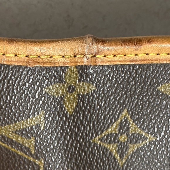 LOUIS VUITTON Monogram Beverly GM Briefcase - Picture 11 of 16